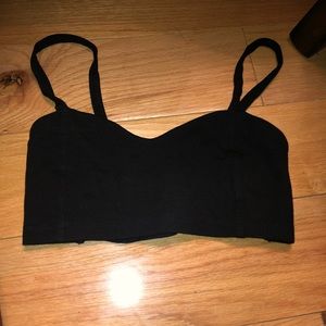 Black tank top crop top. Brand: Brandy Melville. Size: Small